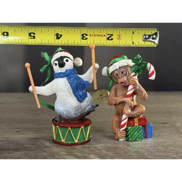NIB Pair Danbury Mint Baby Animal Ornament Collection Penguin And Orangutang - Picture 7 of 8
